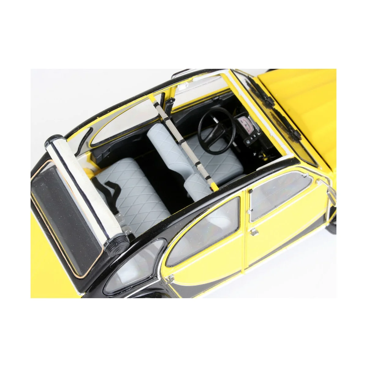 Citroen 2CV Charleston, 1/24 - Revell 07095