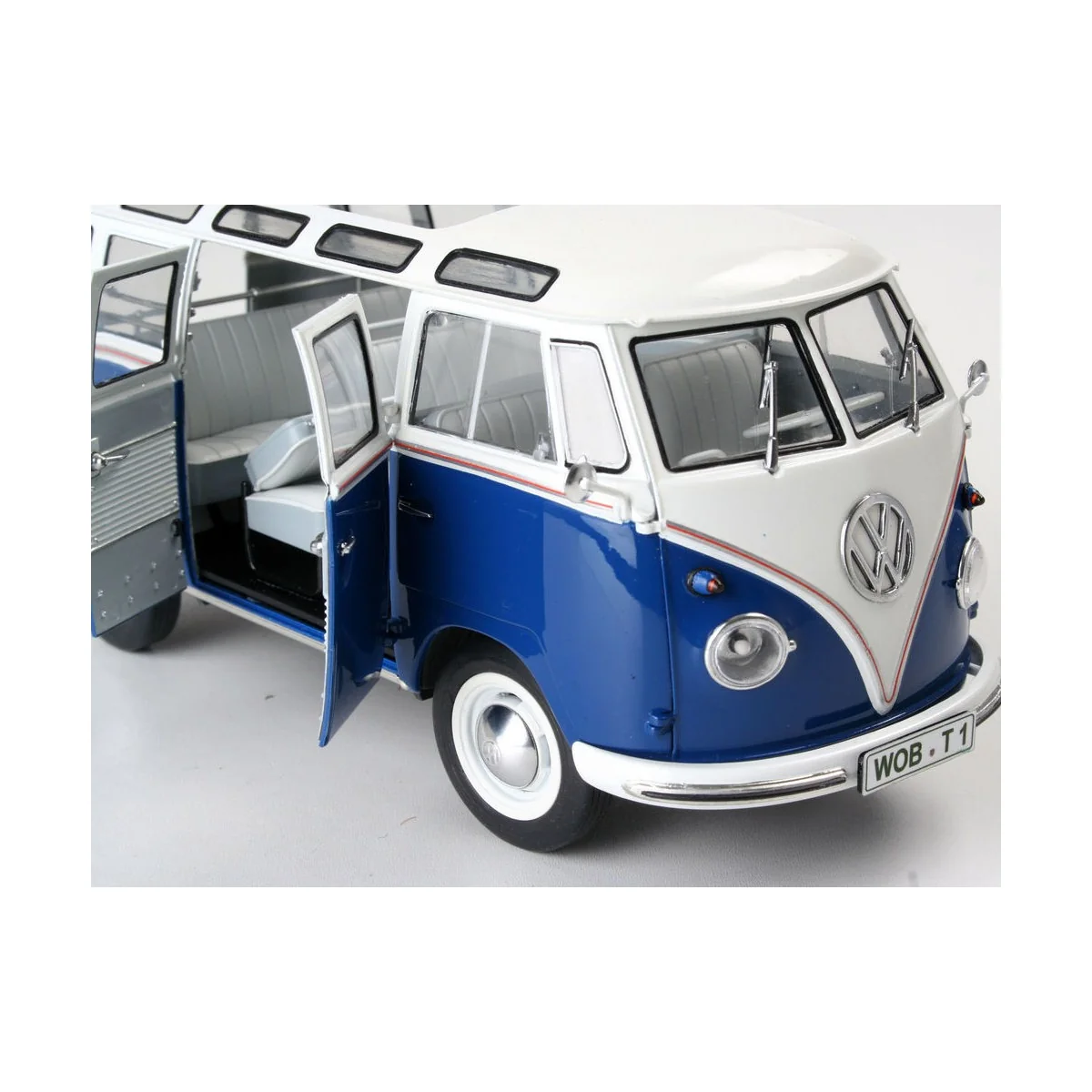 VW T1 Samba Bus, 1/24 - Revell 07399