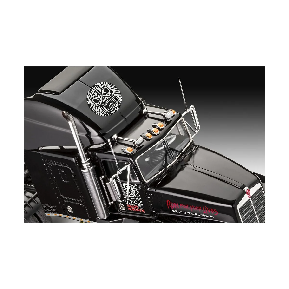 Tour Truck Iron Maiden (50th Anniversary), 1/32 - Revell 07740