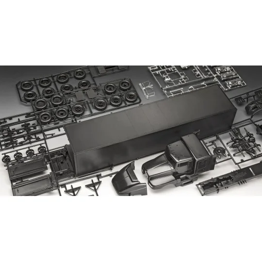 Tour Truck Iron Maiden (50th Anniversary), 1/32 - Revell 07740