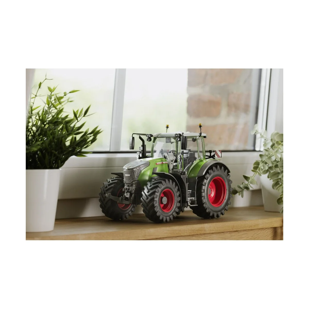 Fendt 728 Vario, 1/20 - Revell 07827