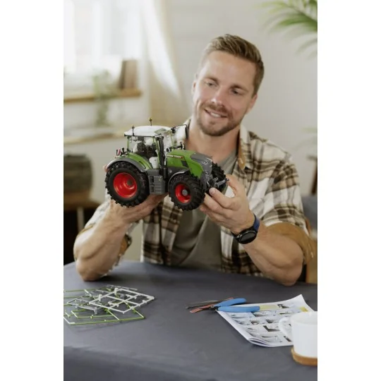 Fendt 728 Vario, 1/20 - Revell 07827