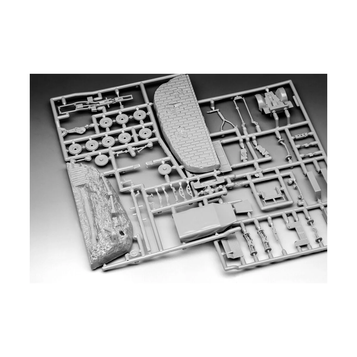Starter Kit Krupp Protze KFZ 69 with 3, 7cm Pak, 1/76 - Revell 73344