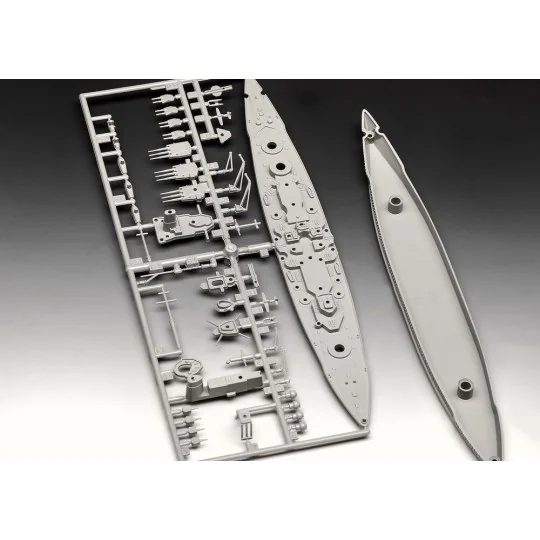Starter Kit Battleship Gneisenau, 1/1200 - Revell 75181