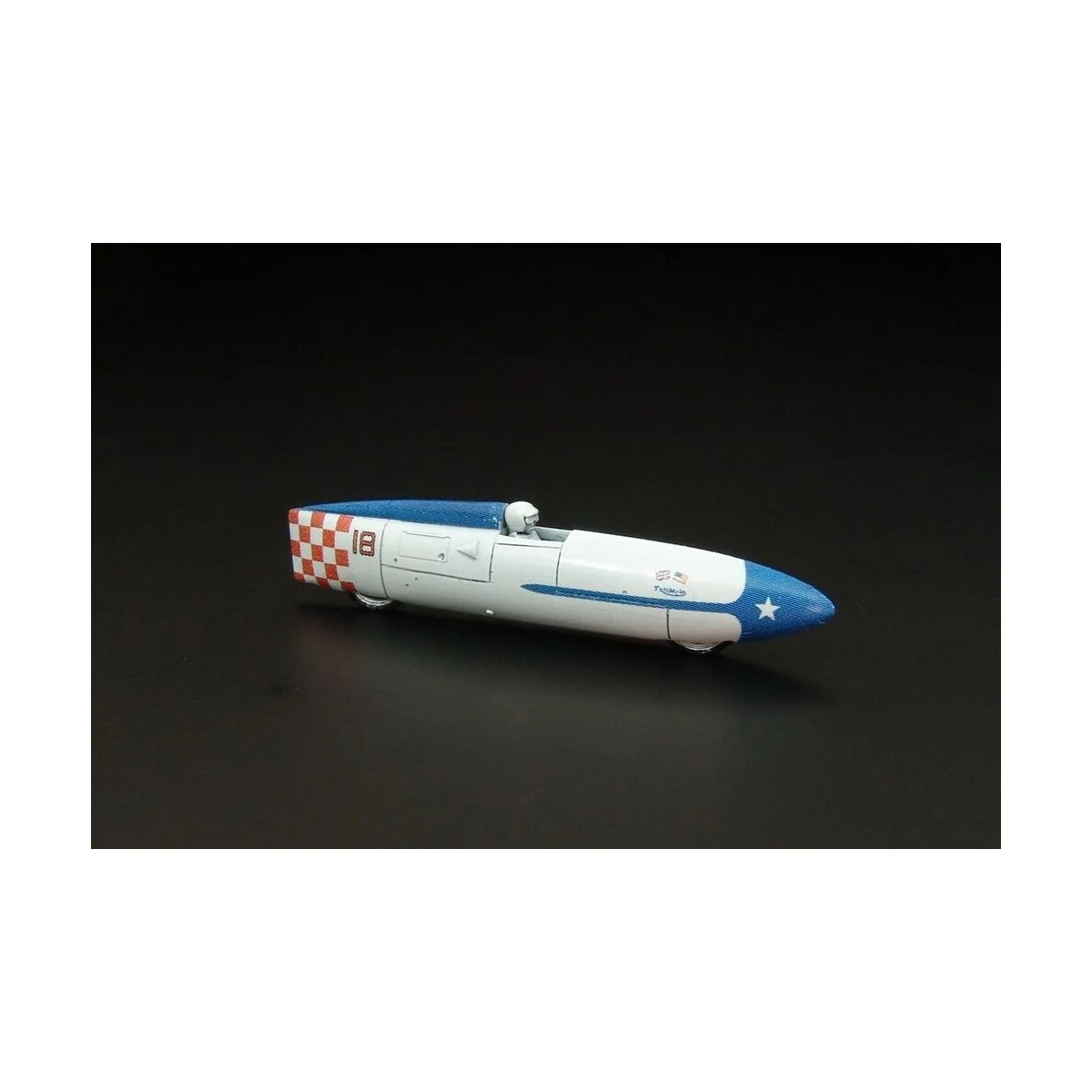 Triumph Streamliner, 1/87 - Hauler HLR87176