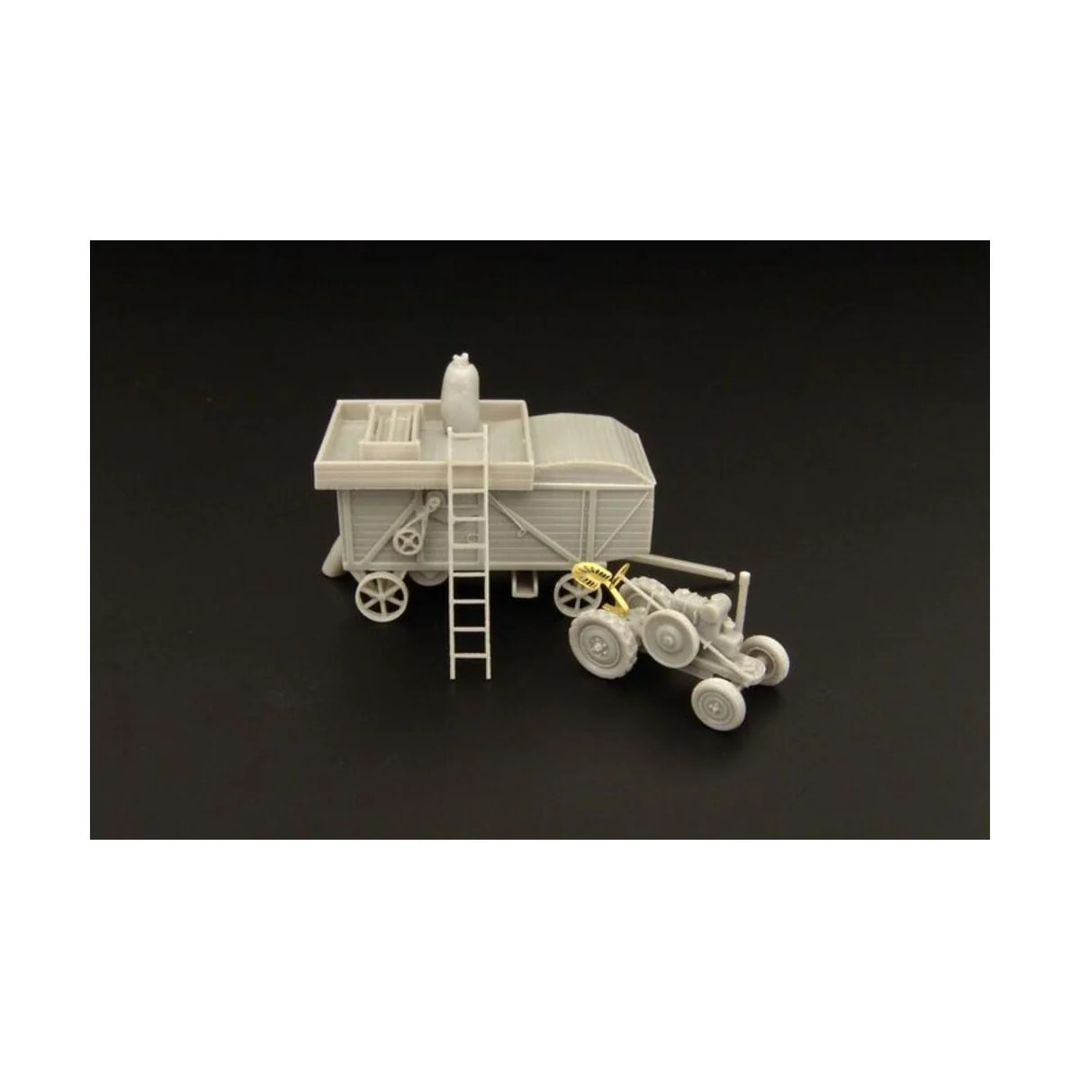 Threshing-machine 1937 with Svoboda tractor, 1/120 - Hauler HTT120060