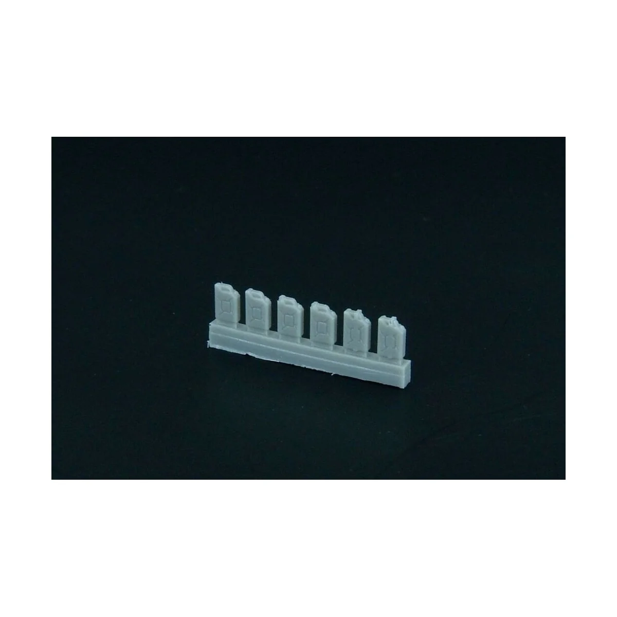 Fuel cans, 1/120 - Hauler HTT120071