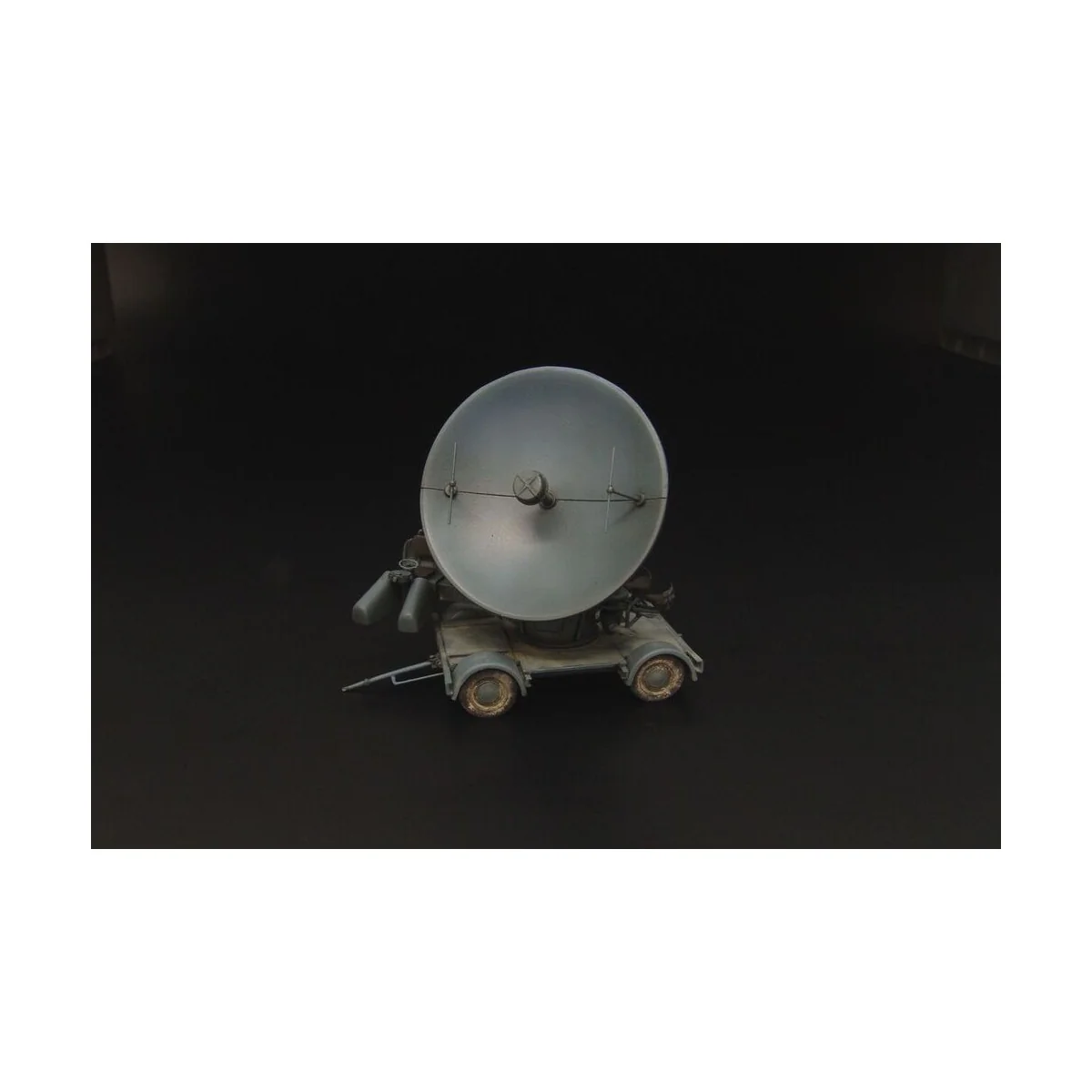 FuSE 62D Würzburg radar, 1/72 - Hauler HLP72020