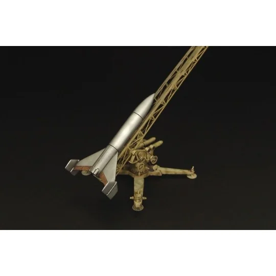 F-55 FEUERLILIE with launching ramp, 1/72 - Hauler HLP72025