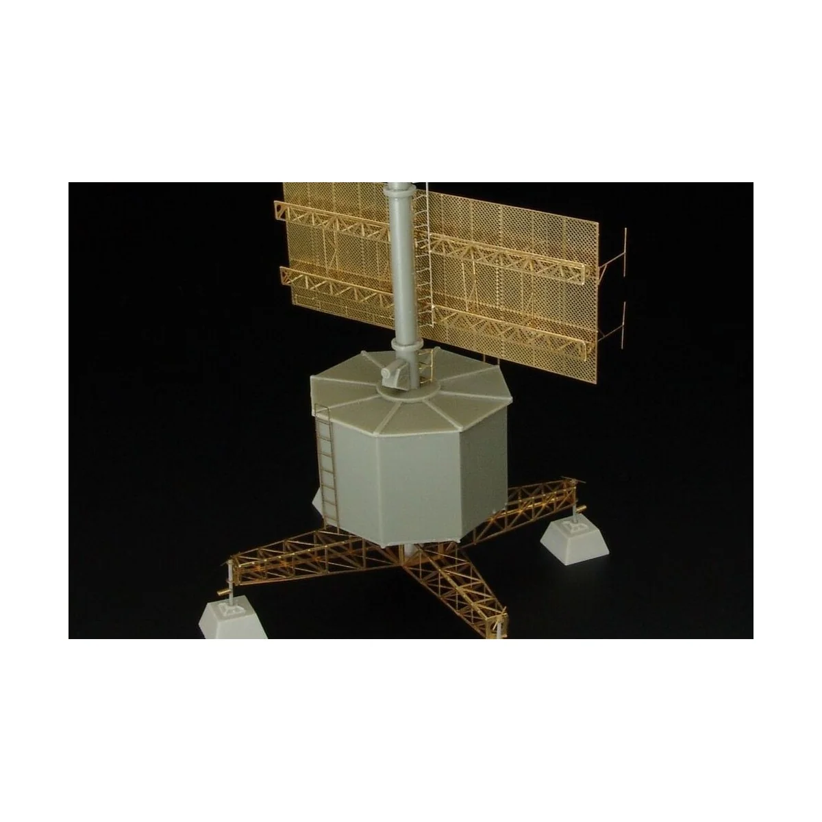 FREYA-LZ A (FuMG-401) German radar, 1/72 - Hauler HLP72030