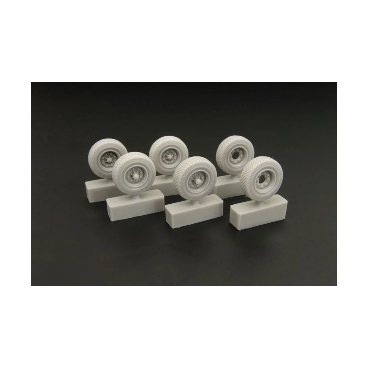 Chevrolet wheels, 1/72 - Hauler HLH72016