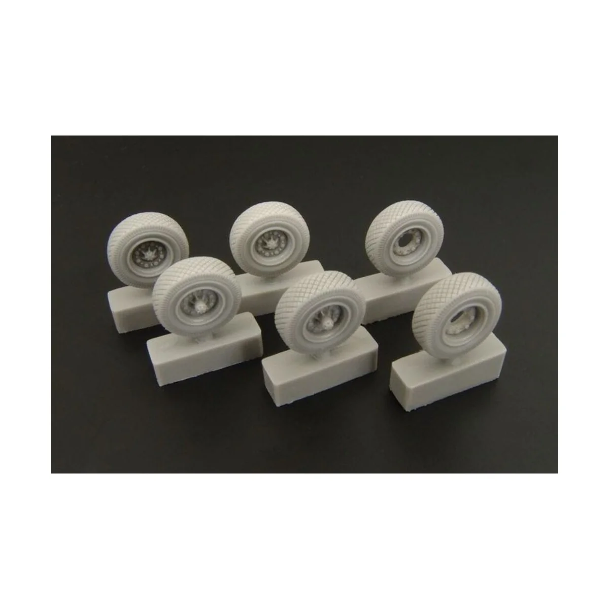 Chevrolet wheels, 1/72 - Hauler HLH72016