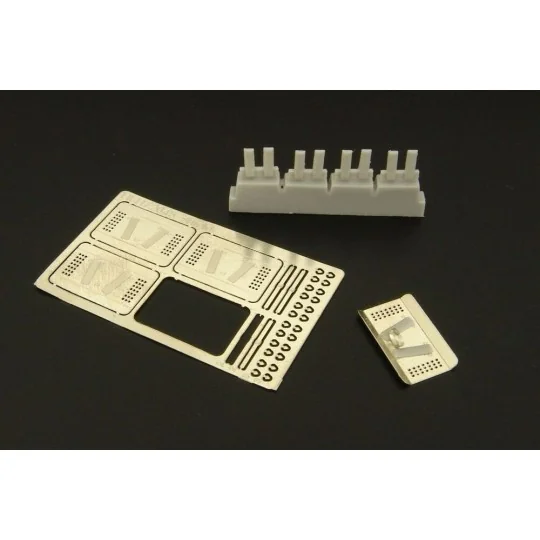 Ukraine police shield (4pcs), 1/72 - Hauler HLH72045
