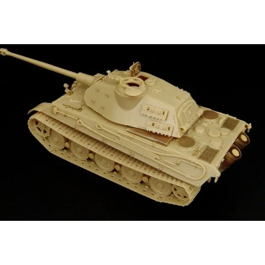 Tiger II Ausf B Königstiger“ (Revell kit), 1/72 - Hauler HLH72054