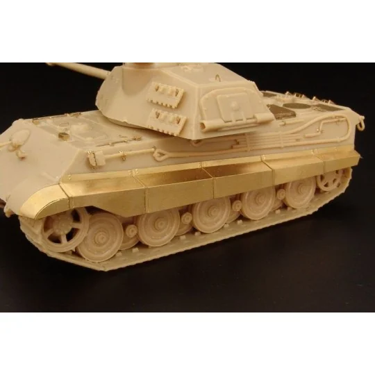 Tiger II Ausf B Königstiger“ fenders (Revel kit), 1/72 - Hauler HLH...