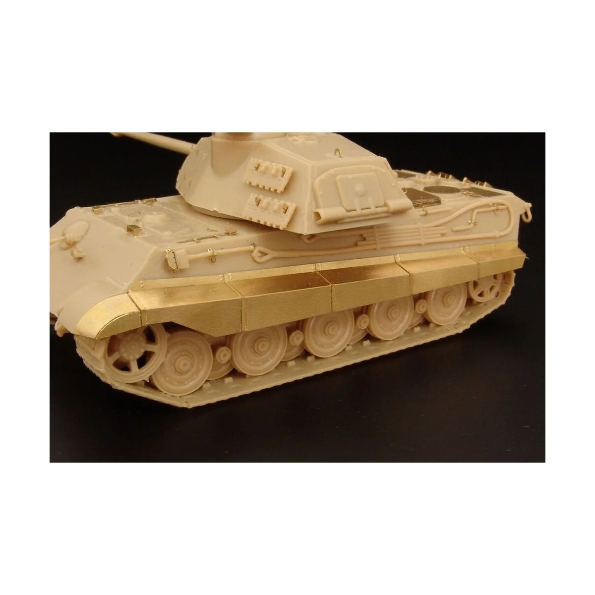 Tiger II Ausf B Königstiger“ fenders (Revel kit), 1/72 - Hauler HLH...