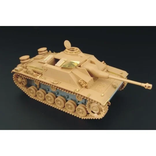 Stug III Ausf G, 1/48 - Hauler HLX48102