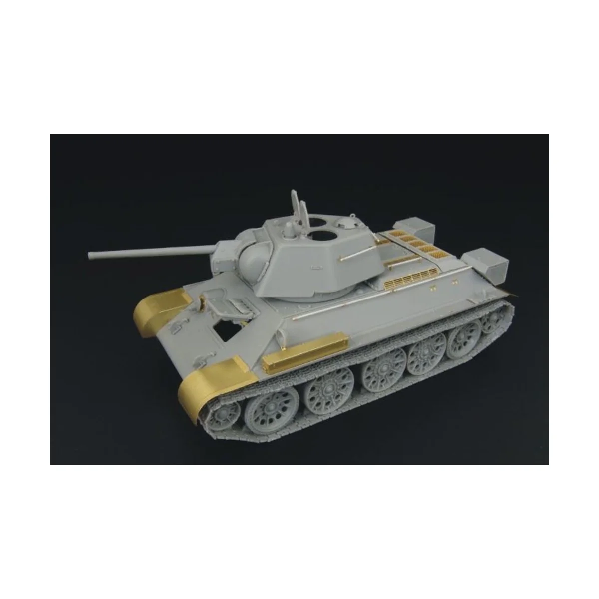 T-34-76 1943 Factory No 112, 1/48 - Hauler HLX48155