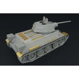 T-34-76 1943 Factory No 112, 1/48 - Hauler HLX48155 2