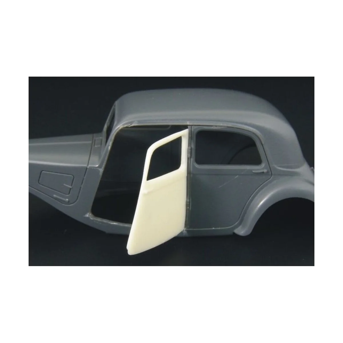 DOOR for Citroen CV 11, 1/48 - Hauler HLX48159