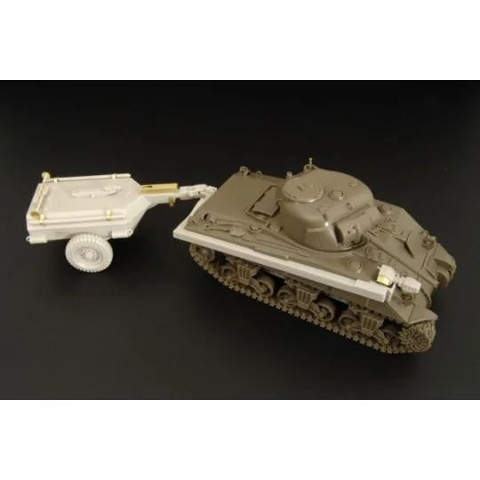 Crocodile M4 Sherman, 1/48 - Hauler HLX48166