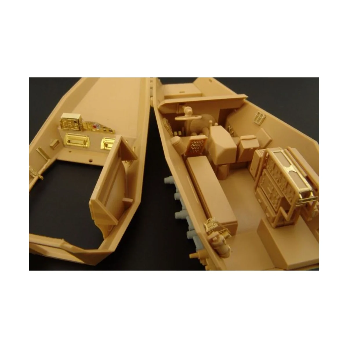 Sd Kfz 250-3 INTERIOR, 1/48 - Hauler HLX48236