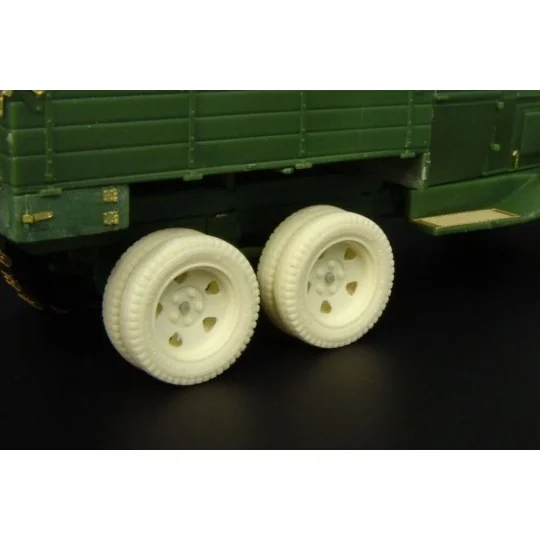 Gaz-AAA wheels, 1/48 - Hauler HLX48268