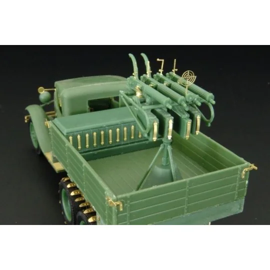 GAZ-AAA with Quadruple MAXIM AA gun, 1/48 - Hauler HLX48291