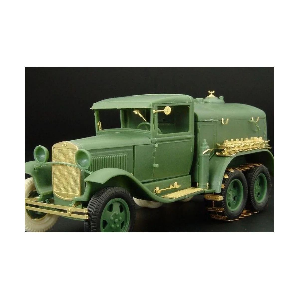 BZ-38 Refueller (GAZ-AAA), 1/48 - Hauler HLX48294