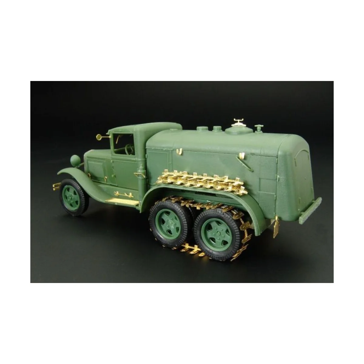 BZ-38 Refueller (GAZ-AAA), 1/48 - Hauler HLX48294