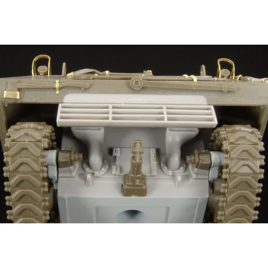 M-35 Prime mover, 1/48 - Hauler HLX48297