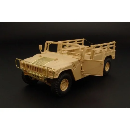 HMMWVE M1038 (hummer) CARGO TYPE, 1/48 - Hauler HLX48298