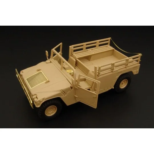 HMMWVE M1038 (hummer) CARGO TYPE, 1/48 - Hauler HLX48298