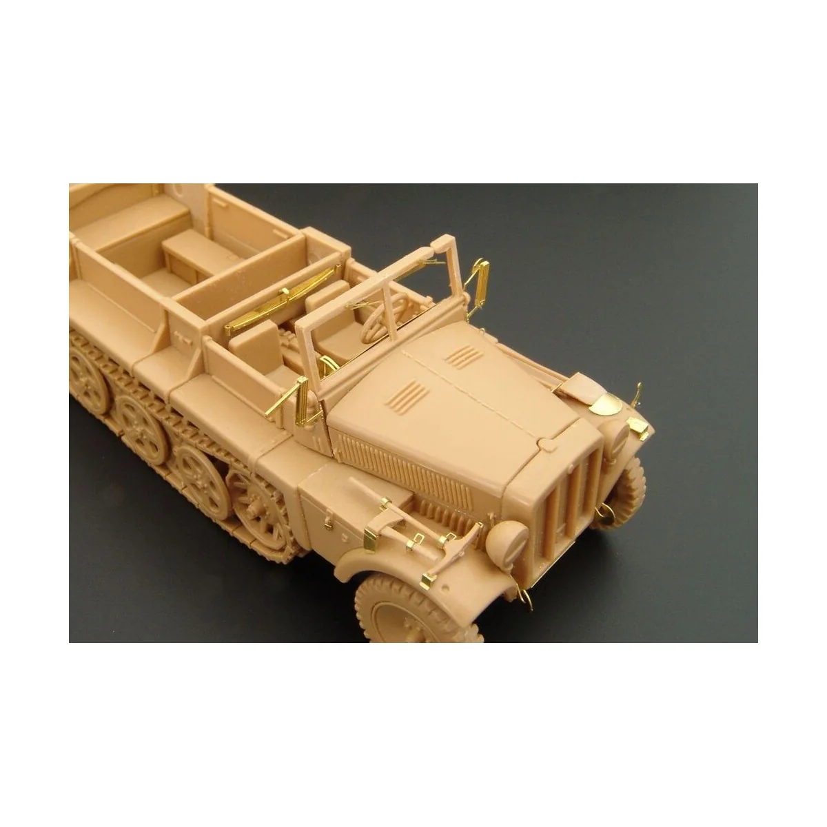 Sd Kfz 10 Demag D7, 1/48 - Hauler HLX48325