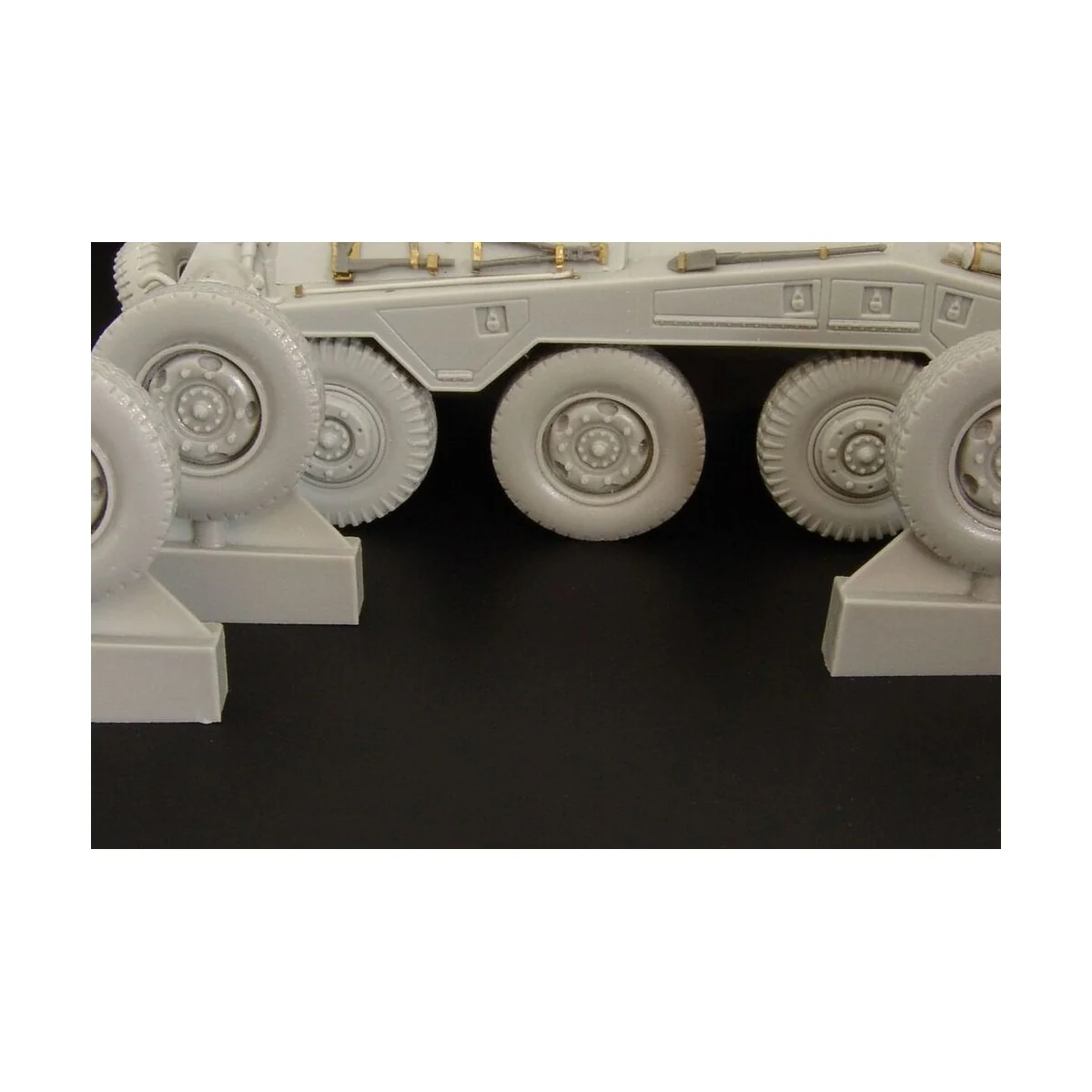 Sd Kfz 234 PUMA wheels, 1/48 - Hauler HLX48334