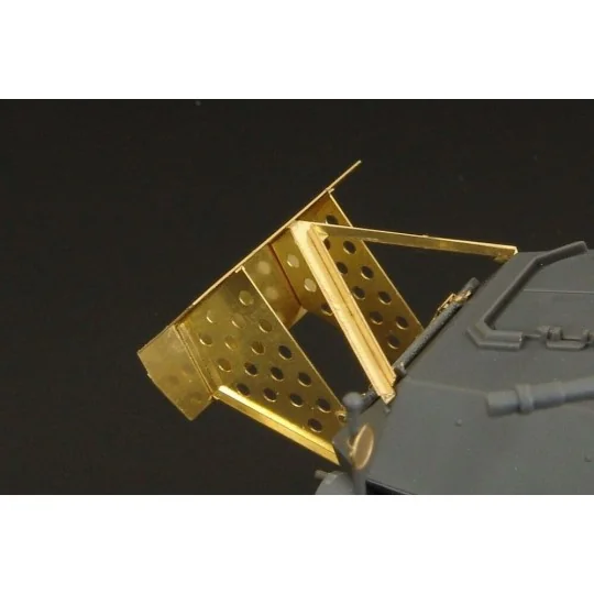 Sd Kfz 232 front bumper-spoiler, 1/48 - Hauler HLX48338
