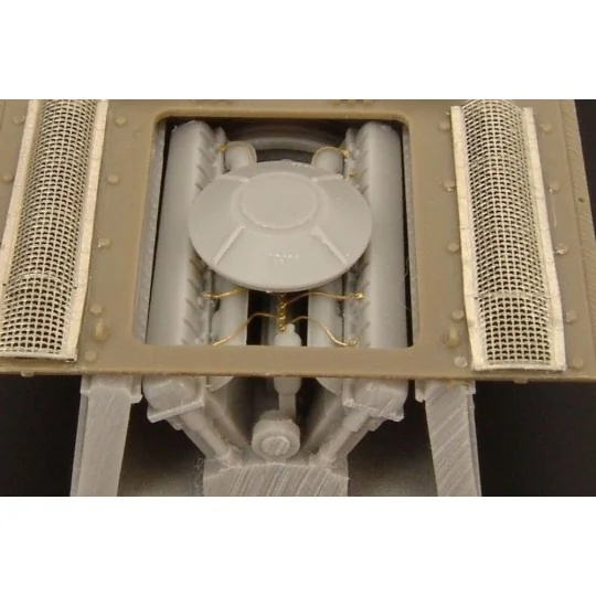 SU-152 engine (Bronco), 1/48 - Hauler HLX48351