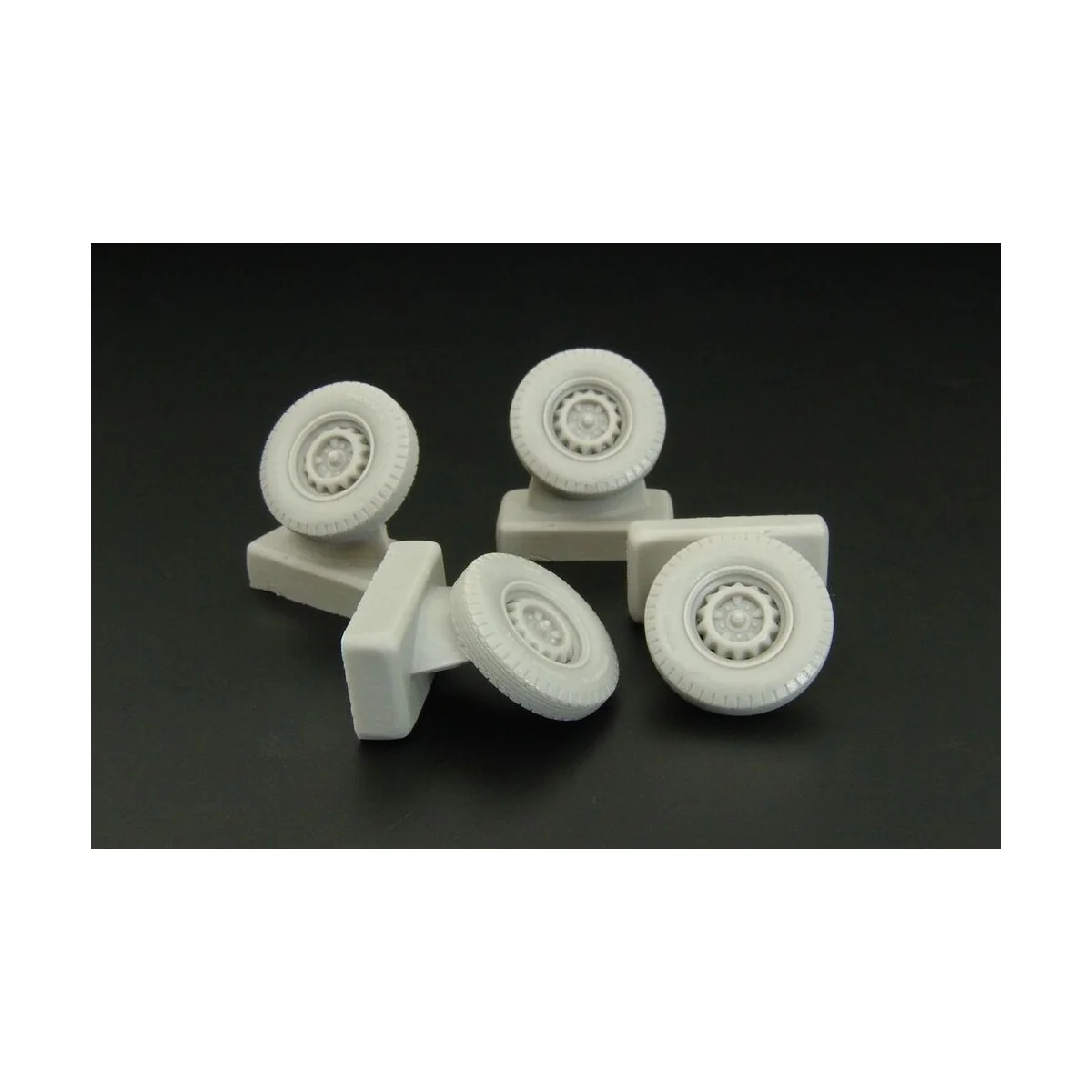 Wheels for GAZ family (ACE), 1/48 - Hauler HLX48356