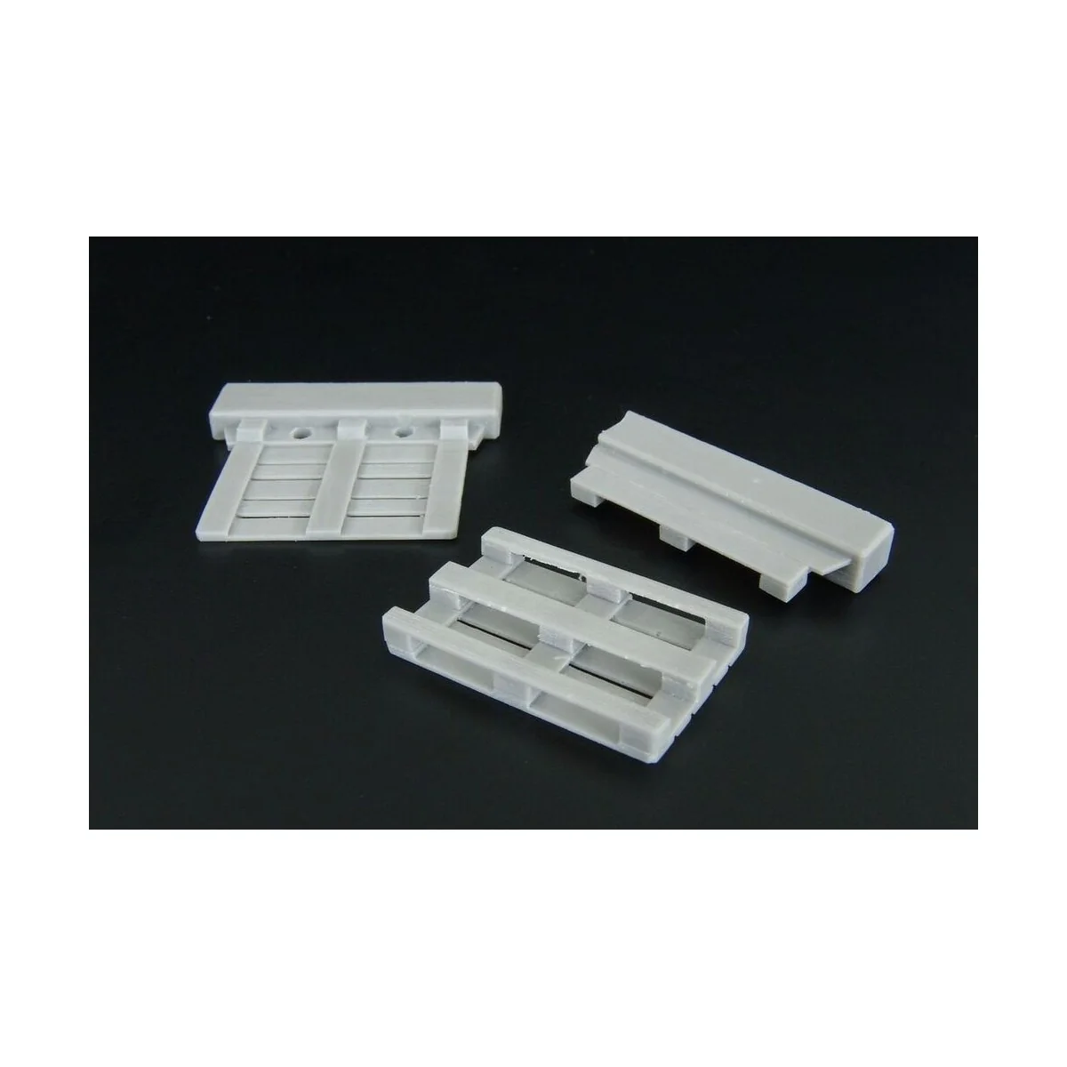 Euro pallet (2pcs), 1/48 - Hauler HLX48368