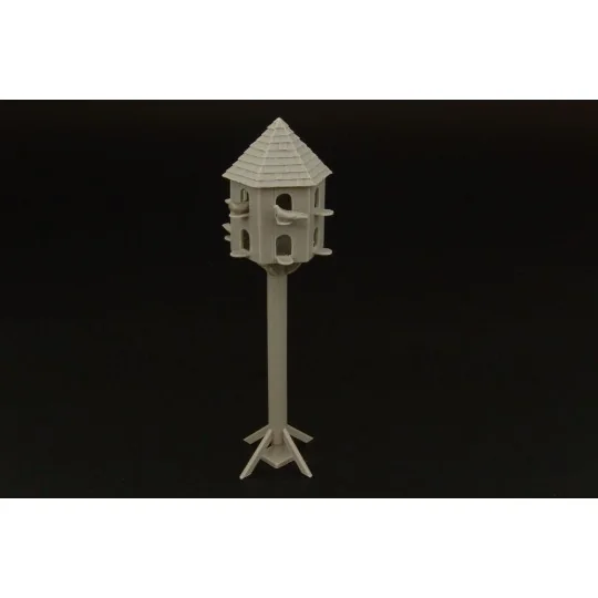 Pigeonry, 1/48 - Hauler HLF48012