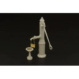 City water pump, 1/48 - Hauler HLF48013 2
