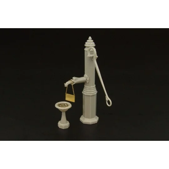 City water pump, 1/48 - Hauler HLF48013