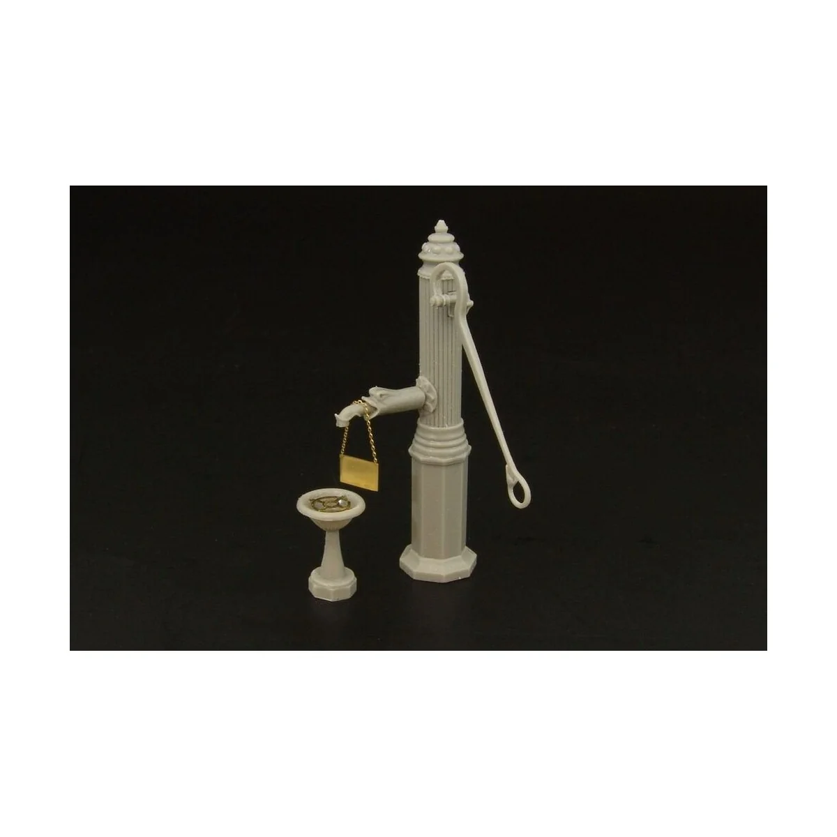 City water pump, 1/48 - Hauler HLF48013