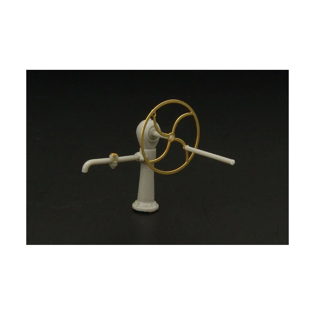 Industrial style water pump, 1/48 - Hauler HLF48016