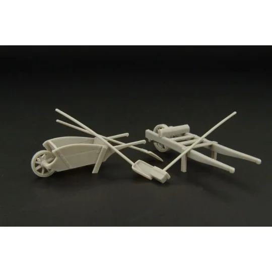 Wheel-barrow set, 1/48 - Hauler HLF48017