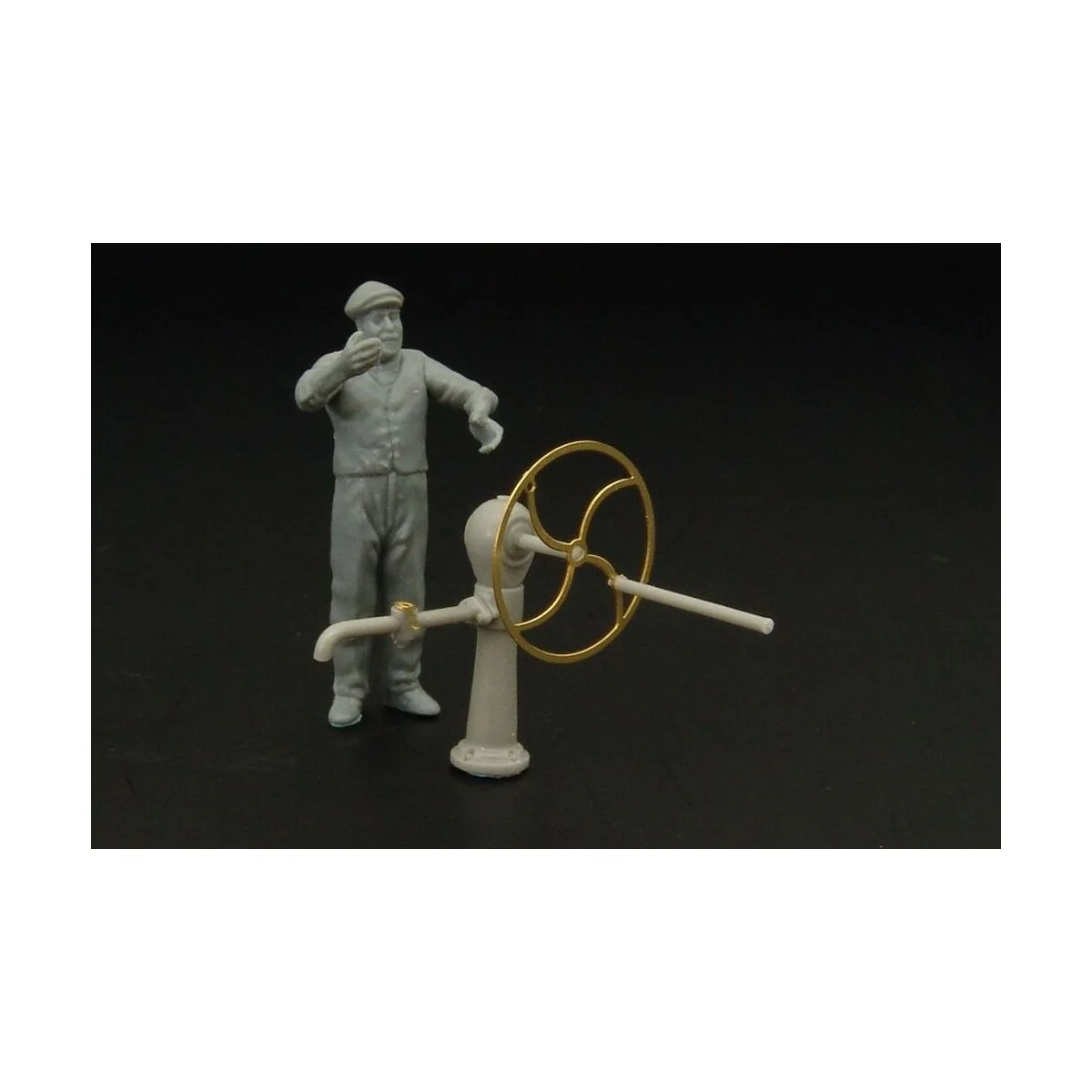 Industrial style water pump, 1/48 - Hauler HLF48016