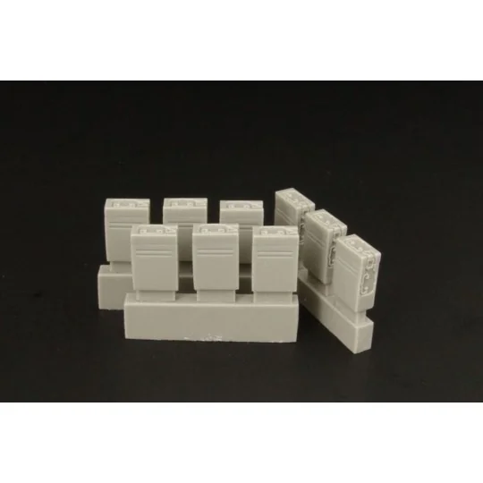 2cm FLAK ammo boxes, 1/35 - Hauler HLC35003