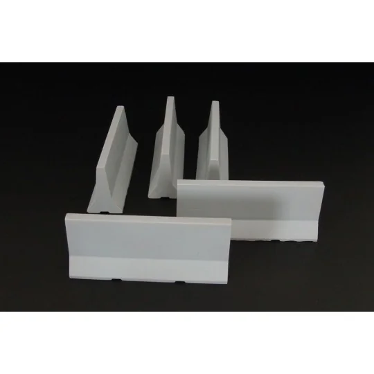 Modern concrete road barriers, 1/35 - Hauler HLC35006