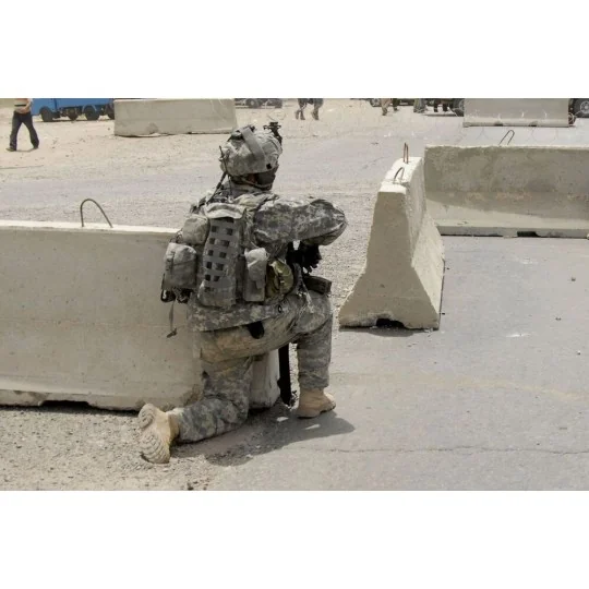 Modern concrete road barriers, 1/35 - Hauler HLC35006