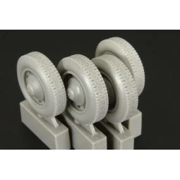 Citroen 11CV wheels, 1/35 - Hauler HLU35020 2